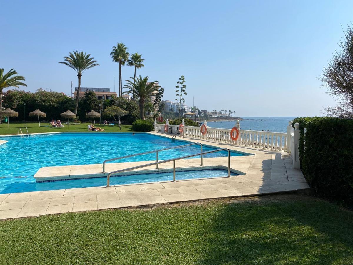 Apartamento Super Holday Lubina Sol Mijas Beachfront Exterior foto