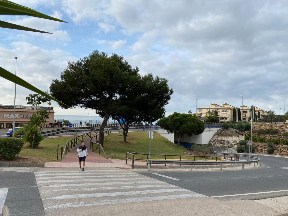 Apartamento Super Holday Lubina Sol Mijas Beachfront Exterior foto